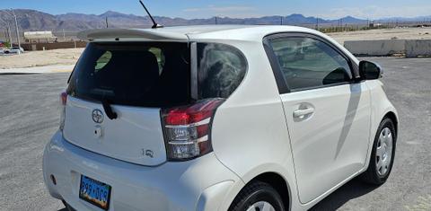 Scion iQ 2013