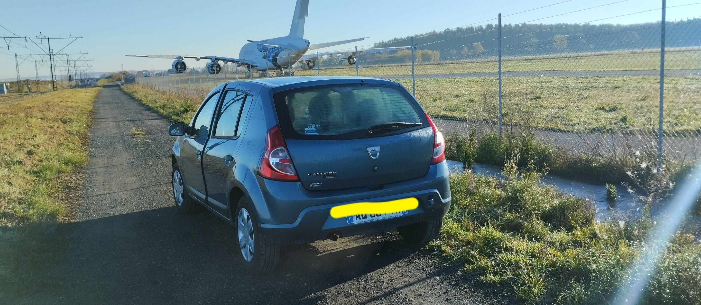 Dacia SANDERO 2010 in Lourdes