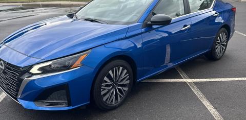 Nissan Altima 2025