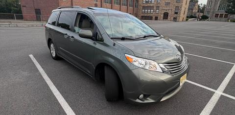 Toyota Sienna 2014