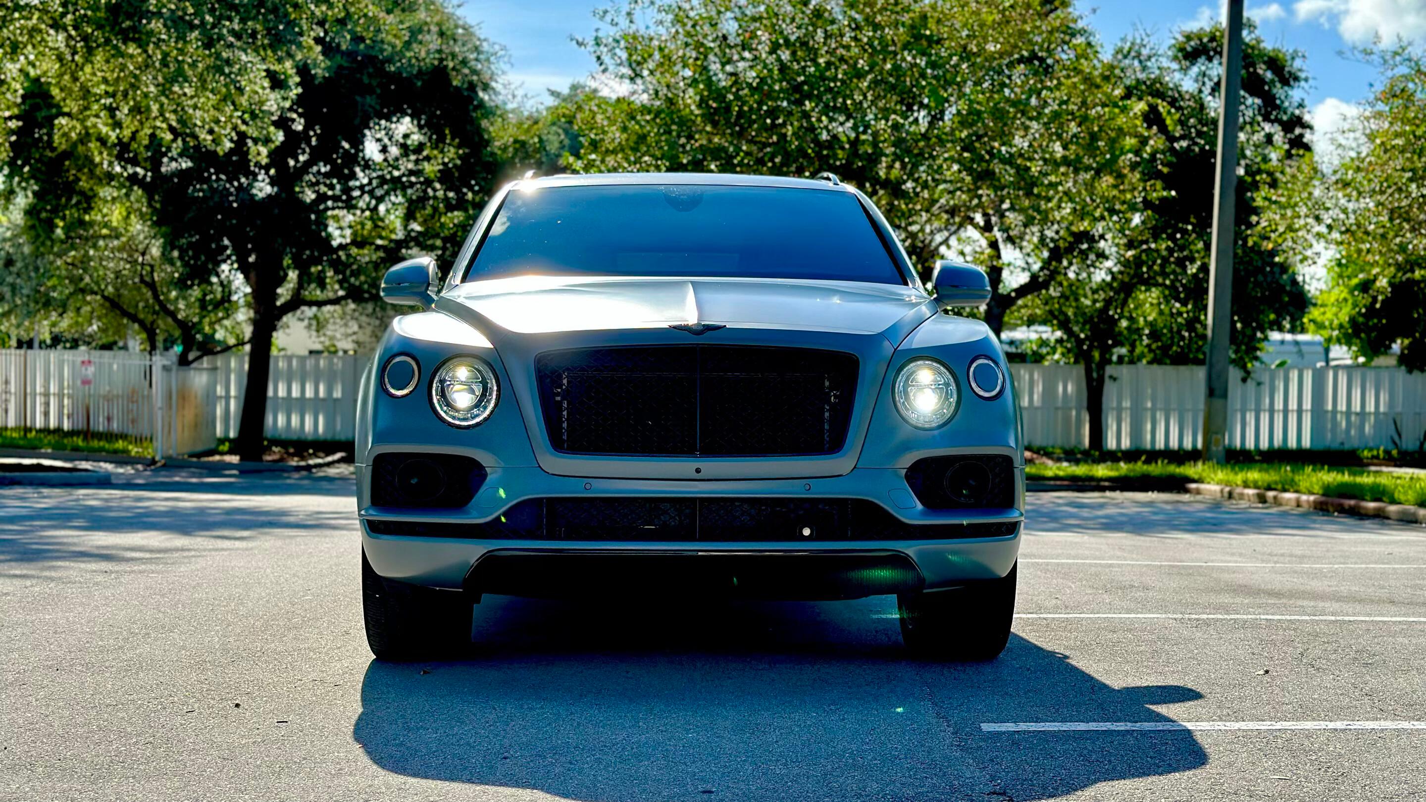 Bentley Bentayga 2019 in Hallandale Beach, FL