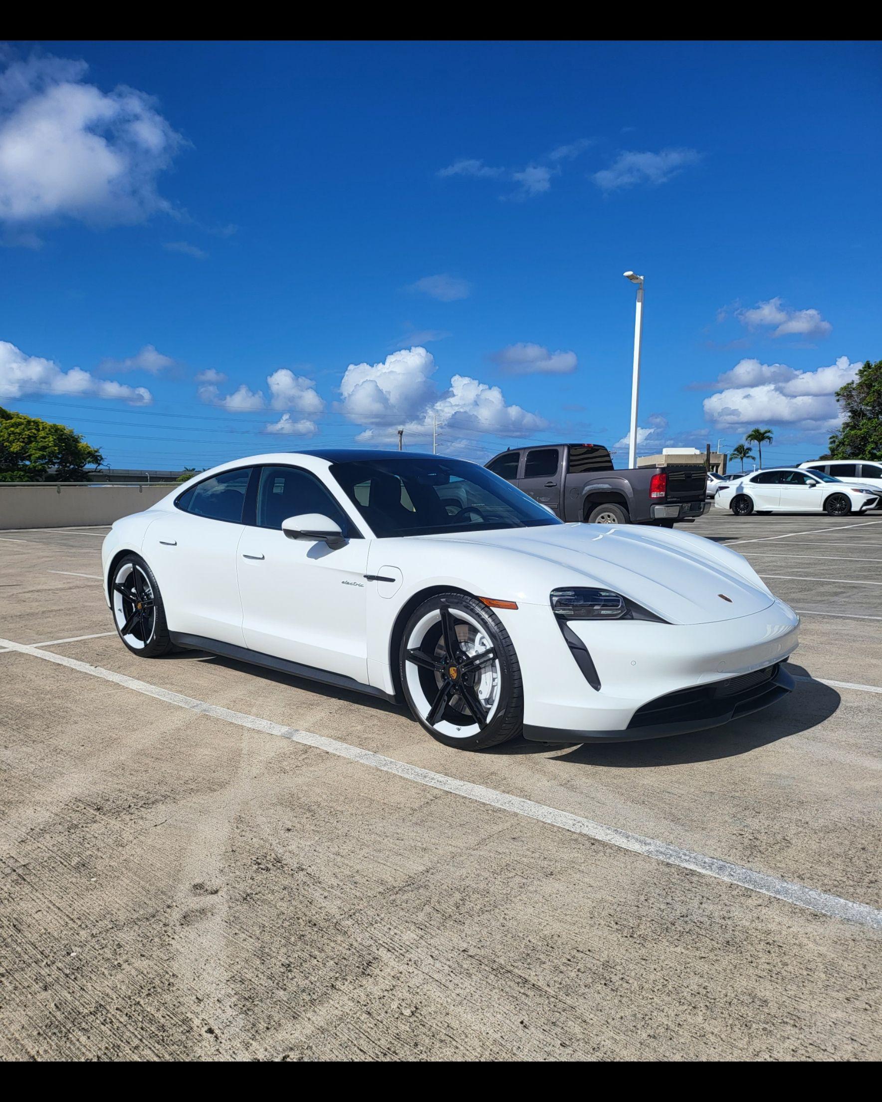 Porsche Taycan 2022 in Aiea, HI