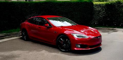 Tesla Model S 2016