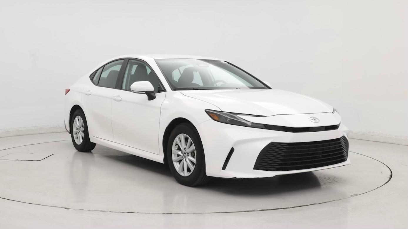 Toyota Camry Hybrid 2025 in 