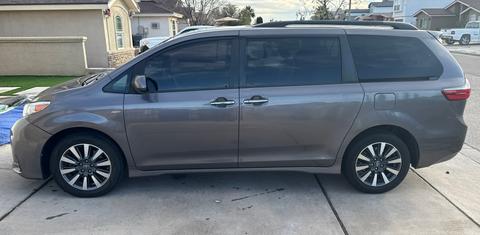 Toyota Sienna 2020