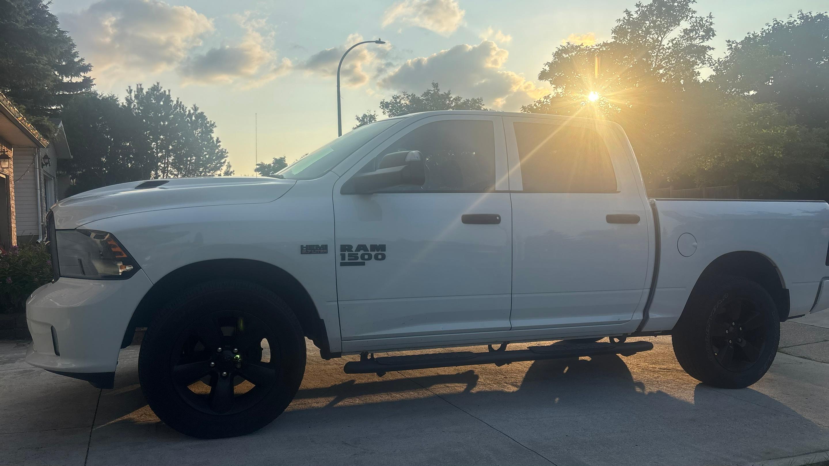 Ram 1500 Classic 2022 in Kitchener, ON