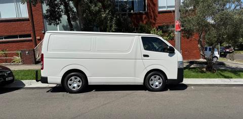 Toyota HIACE 2018