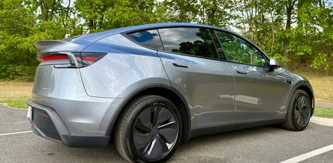 Tesla Model Y 2026