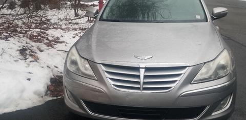 Hyundai Genesis 2012