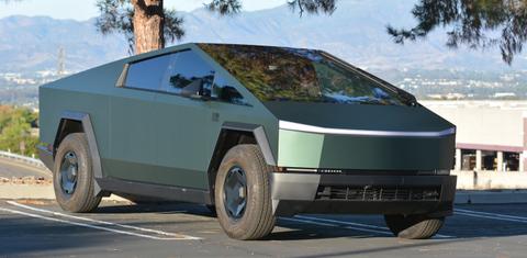 Tesla Cybertruck 2026