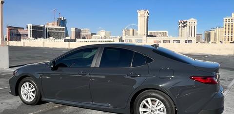 Toyota Camry Hybrid 2026