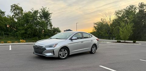 Hyundai Elantra 2019