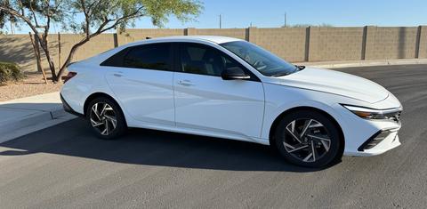 Hyundai Elantra 2025