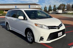 Toyota Sienna 2018 in South San Francisco