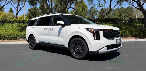 Kia Carnival Hybrid 2026