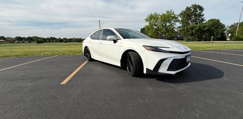 Toyota Camry Hybrid 2025