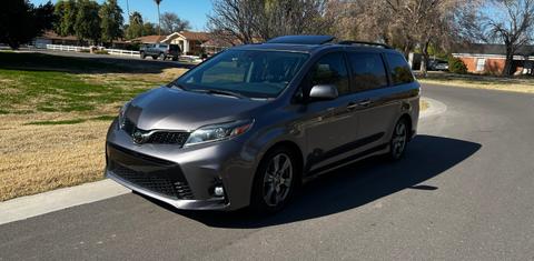 Toyota Sienna 2019