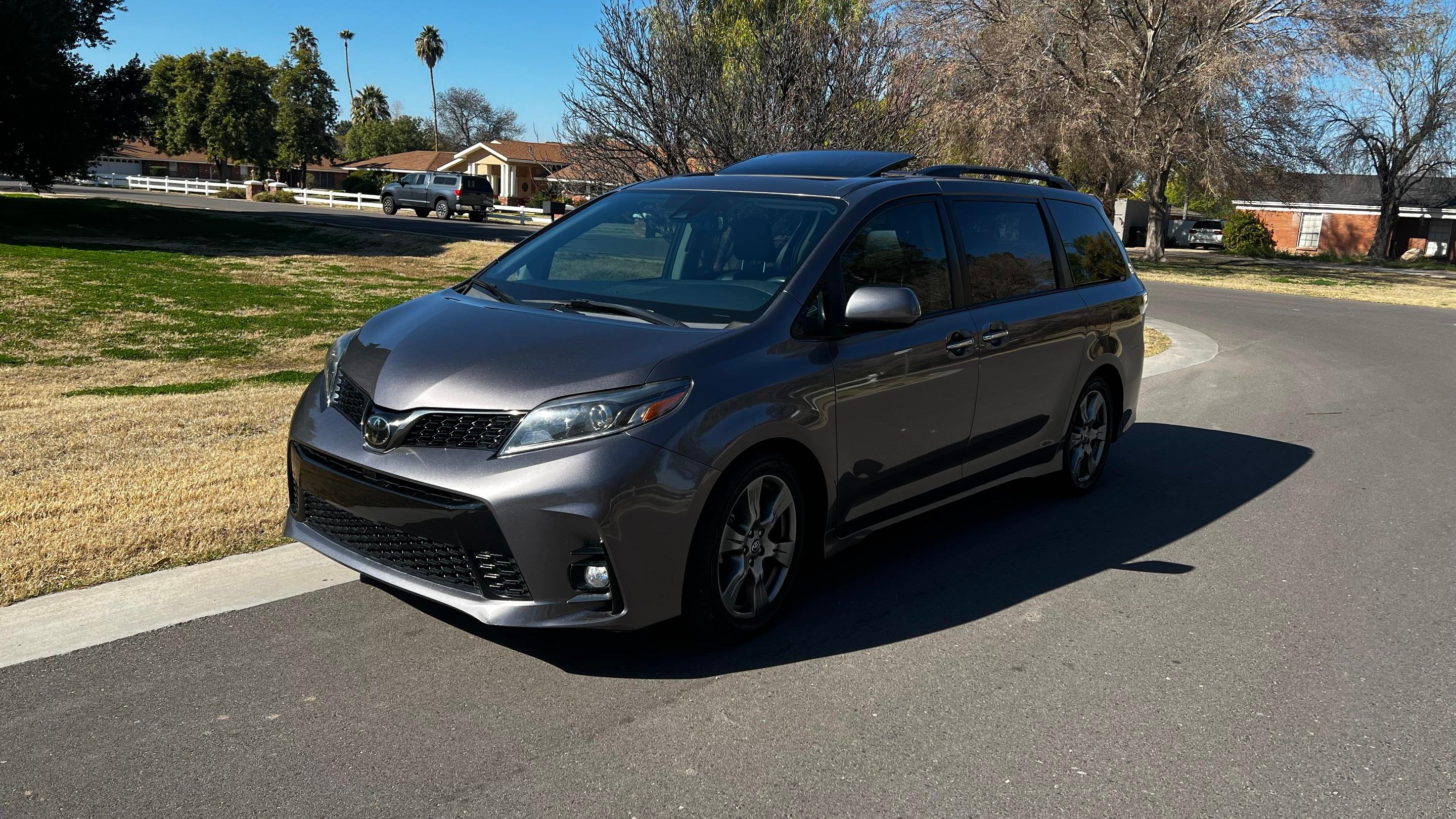 Toyota Sienna 2019 in Mesa, AZ