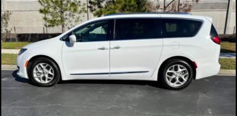 Chrysler Pacifica 2017