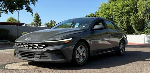 Hyundai Elantra 2024