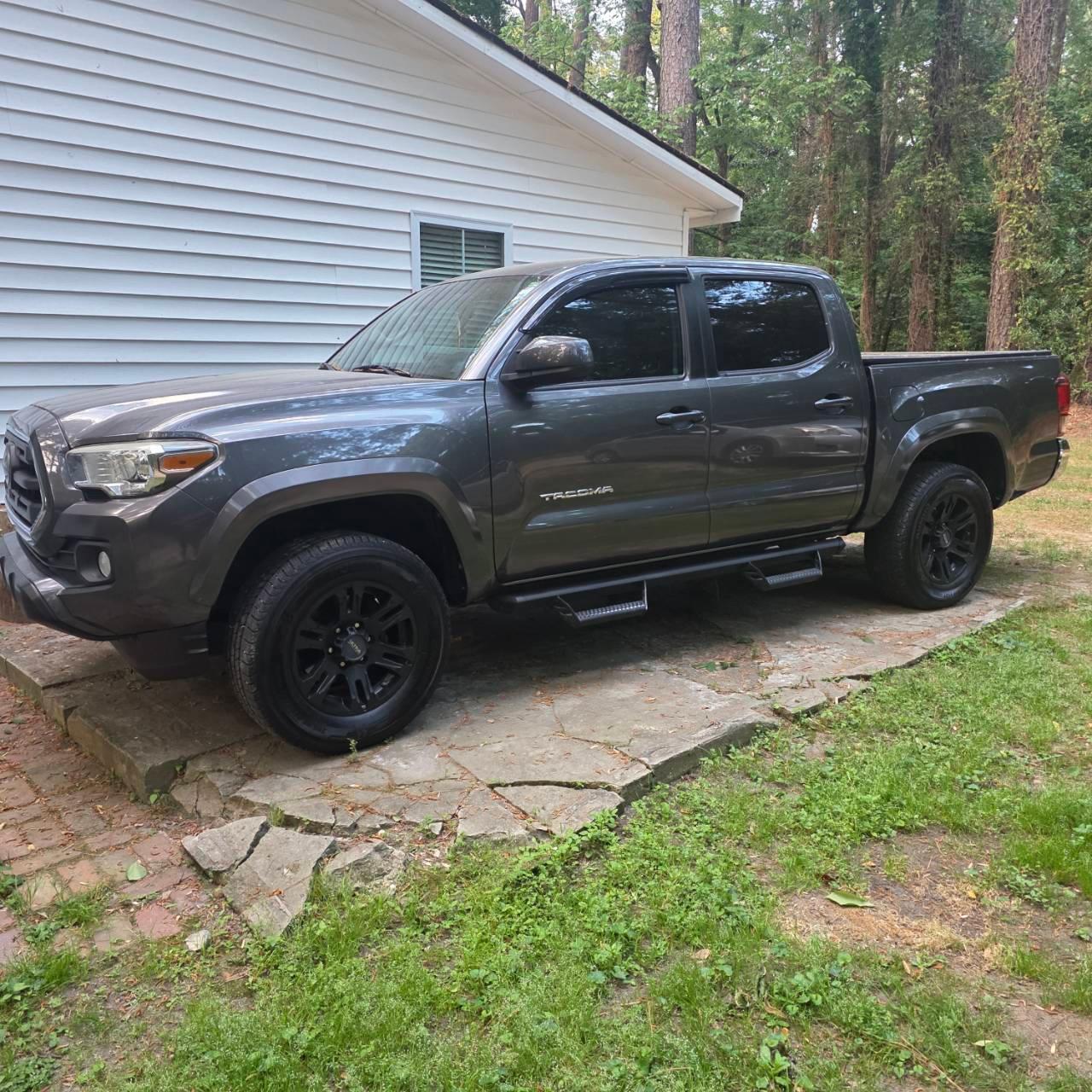 Toyota Tacoma 2018 in 