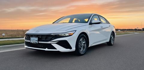 Hyundai Elantra 2025
