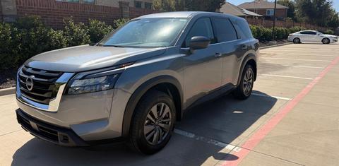 Nissan Pathfinder 2024
