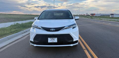 Toyota Sienna 2025
