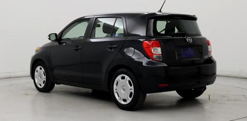 Scion xD 2013