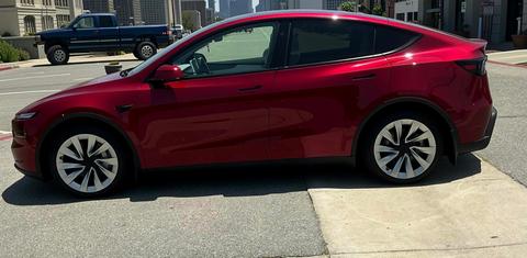 Tesla Model Y 2026