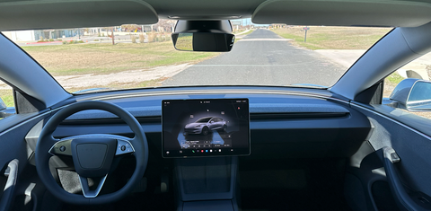 Tesla Model 3 2024