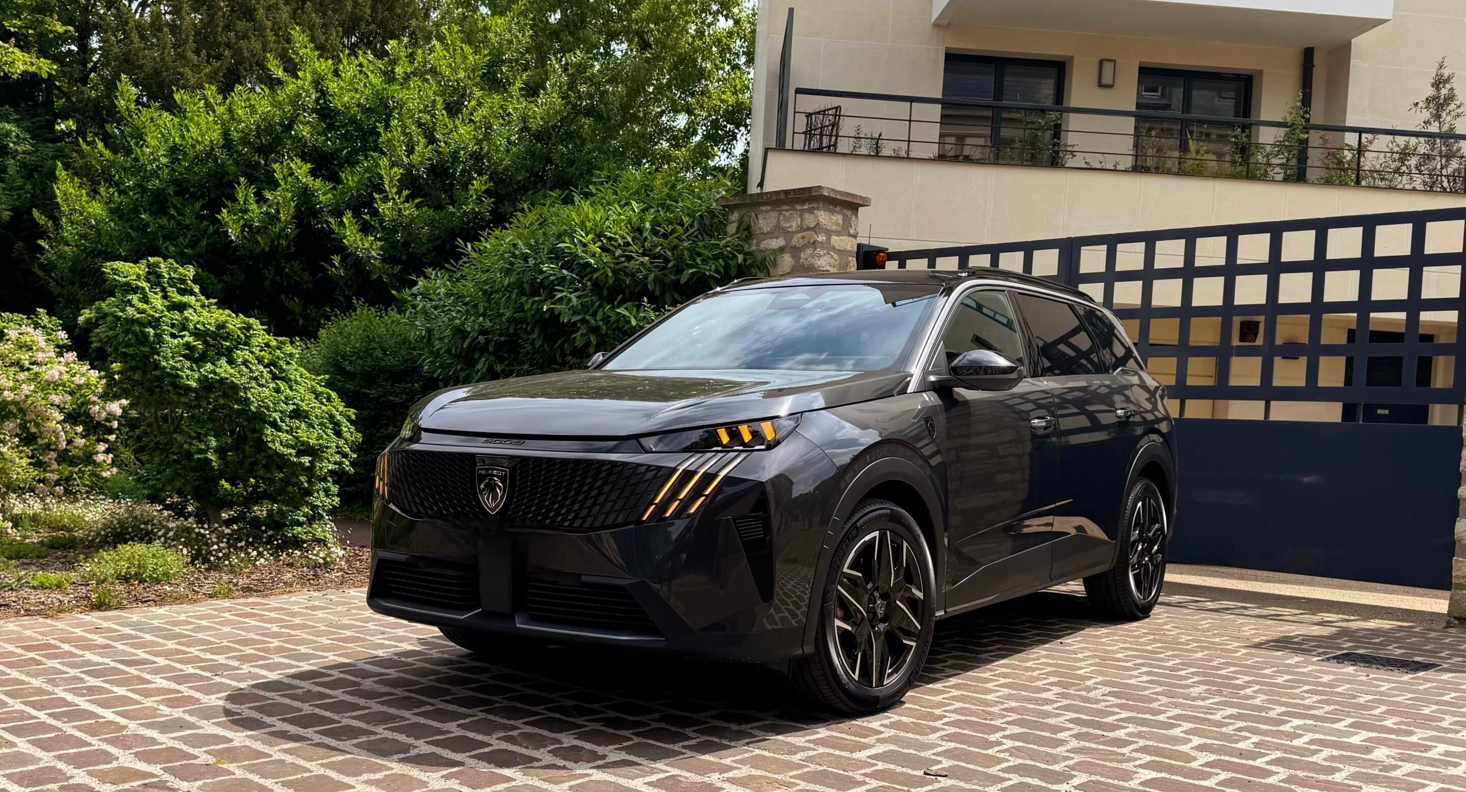 Peugeot 5008 2025 à Paris