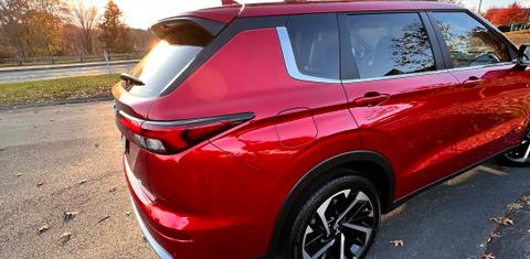 Mitsubishi Outlander 2024