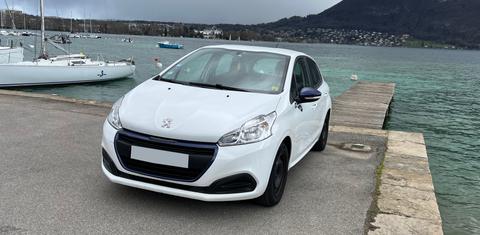 Peugeot 208 2015
