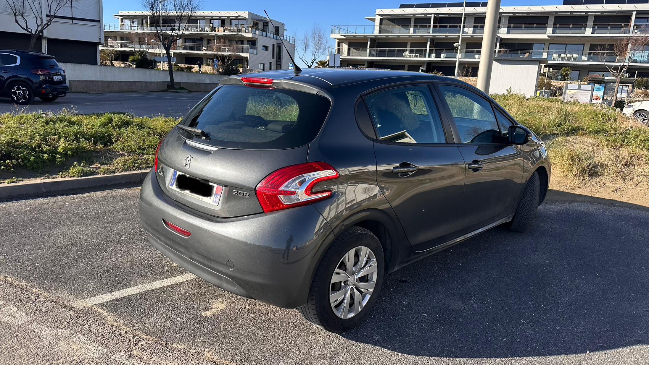 Peugeot 208 2012 in Mauguio