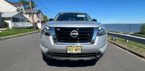 Nissan Pathfinder 2025