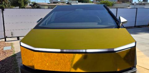 Tesla Cybertruck 2025
