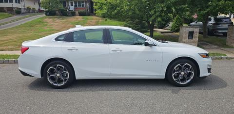 Chevrolet Malibu 2024