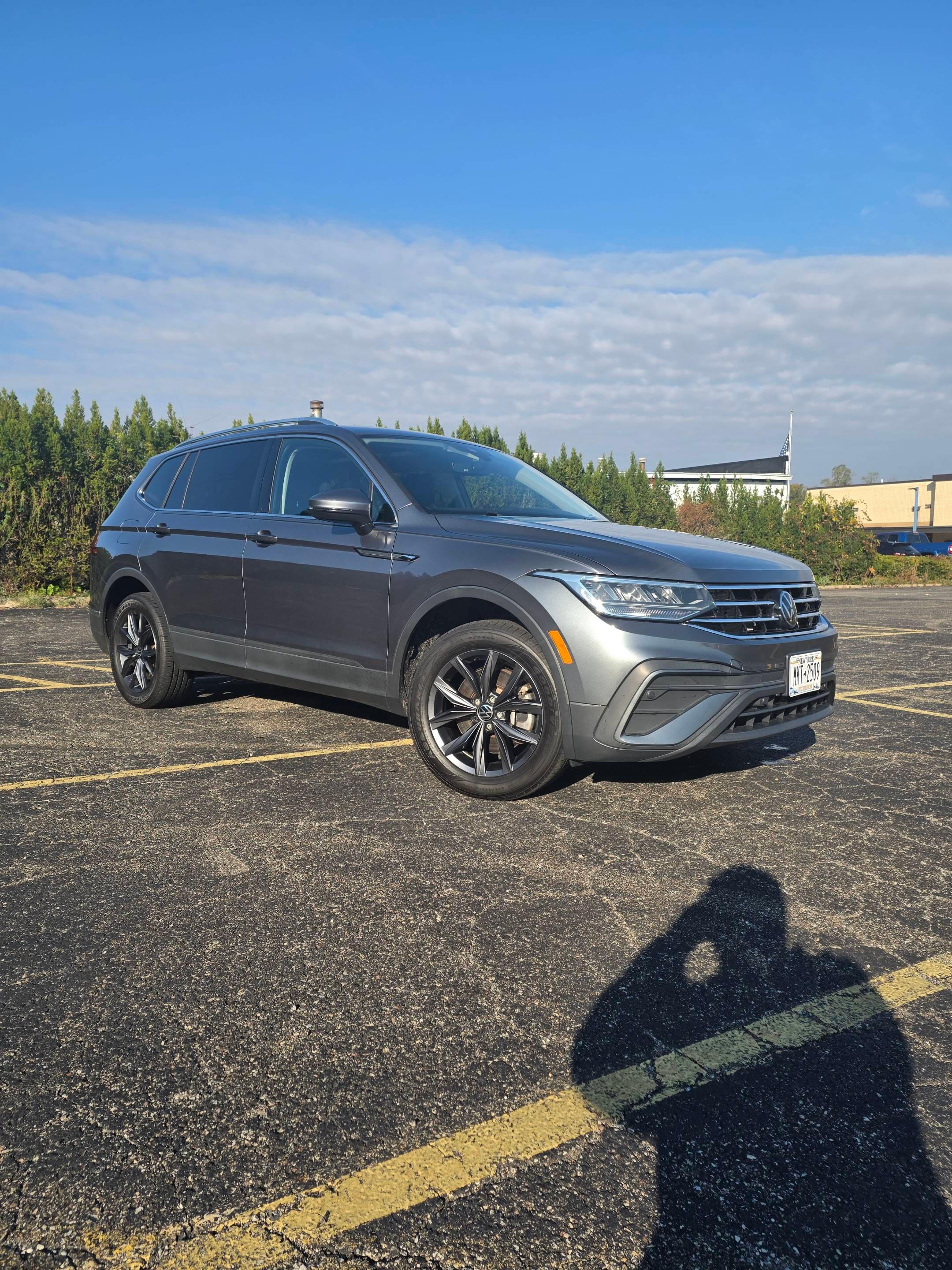 Volkswagen Tiguan 2023 in Coraopolis, PA