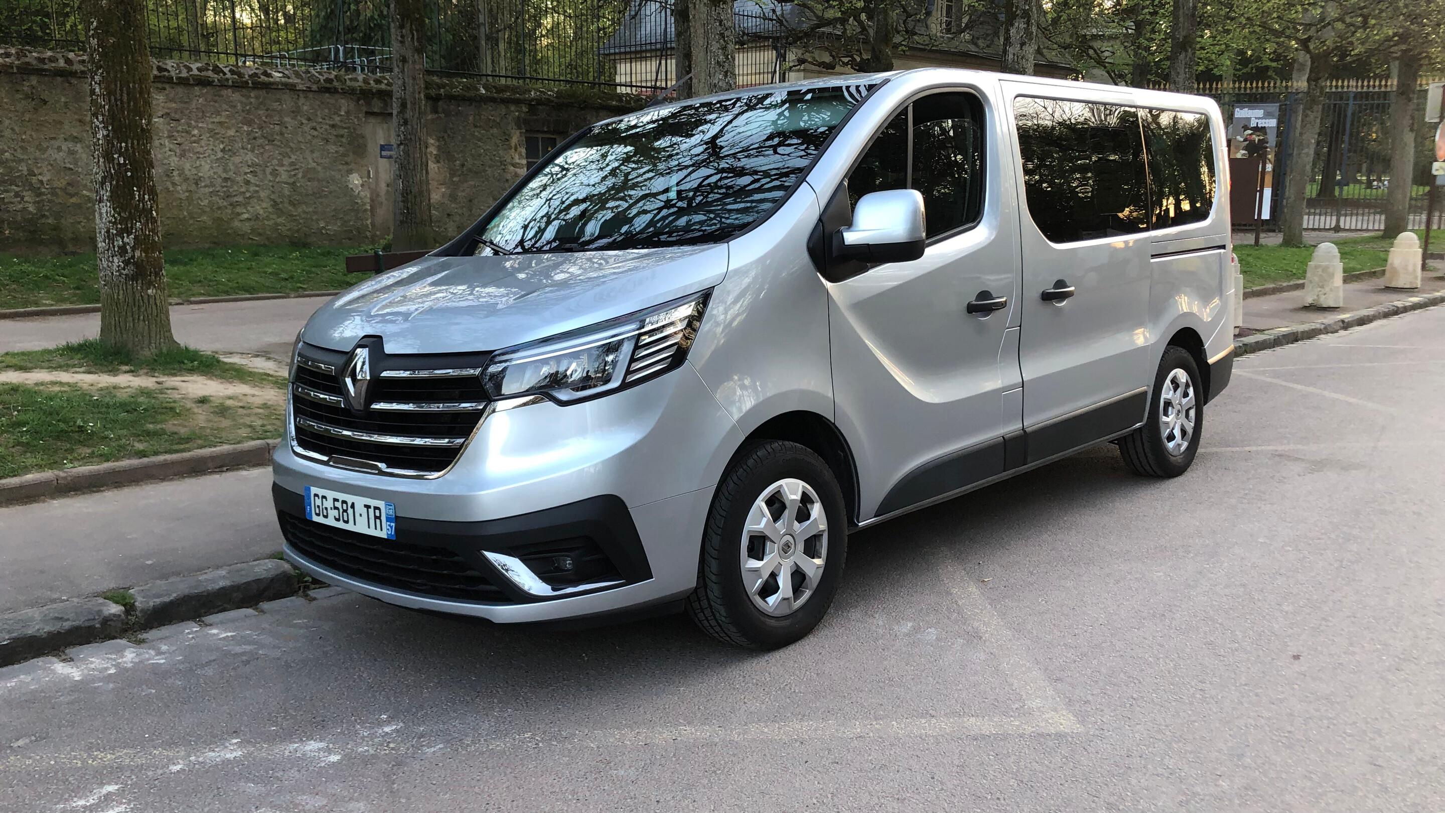 Renault TRAFIC III 2022 à Versailles