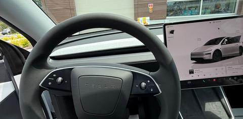 Tesla Model Y 2026