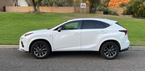 Lexus NX 2021