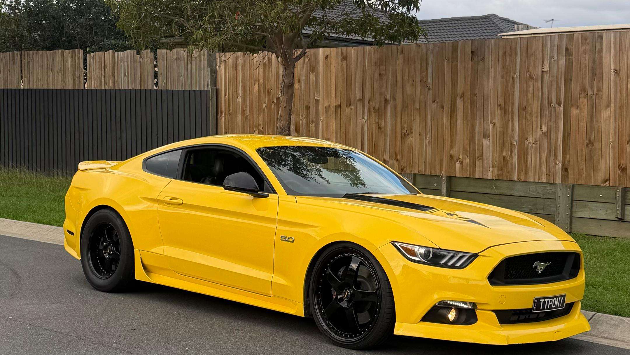 Ford MUSTANG 2016 in Spring Hill