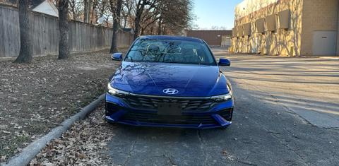 Hyundai Elantra 2024