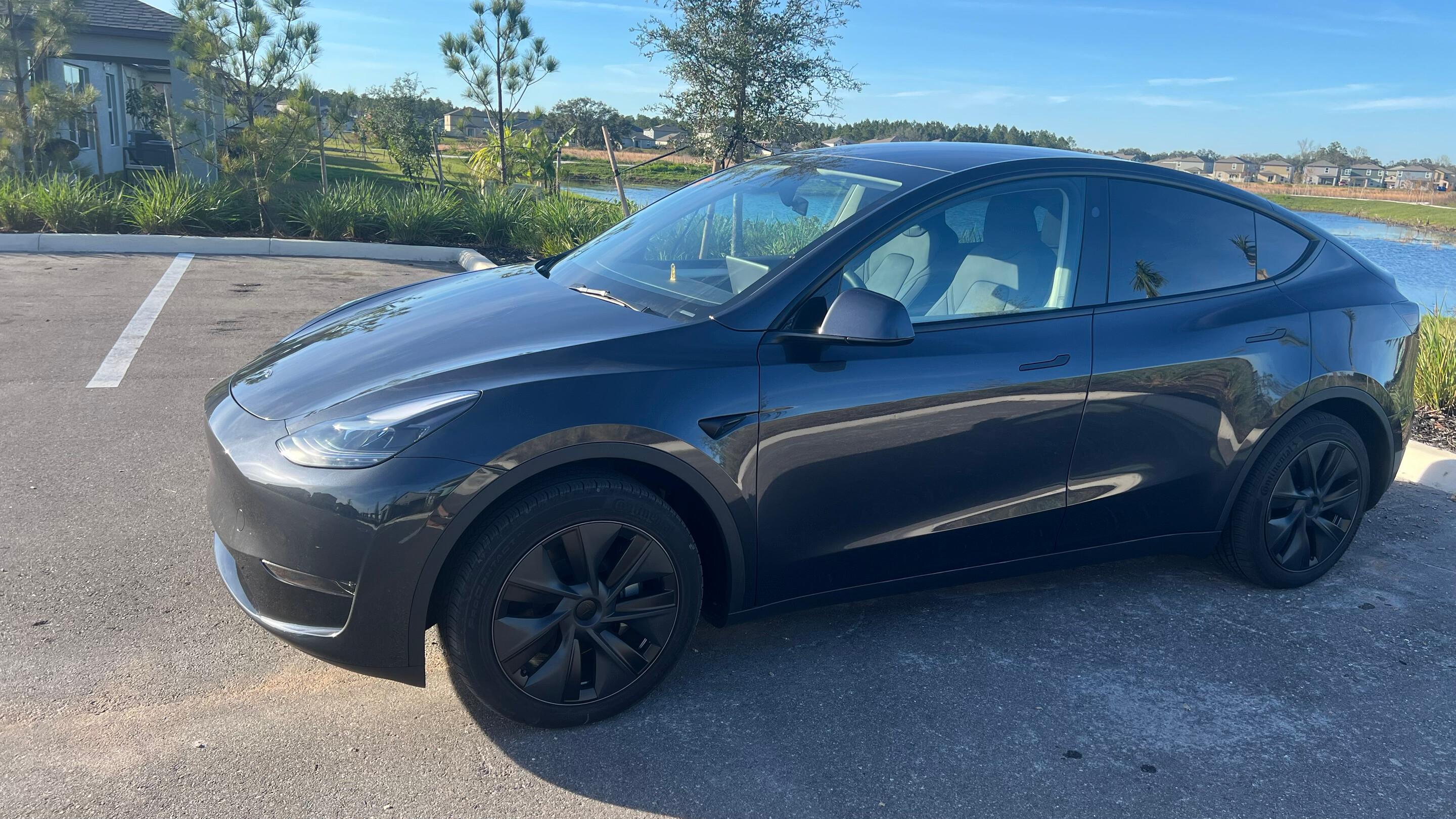Tesla Model Y 2025 in 
