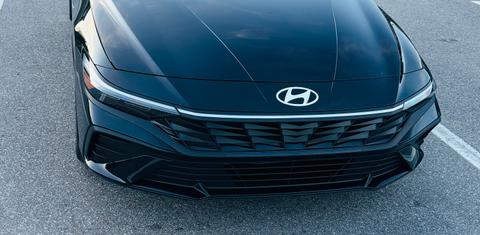 Hyundai Elantra 2025