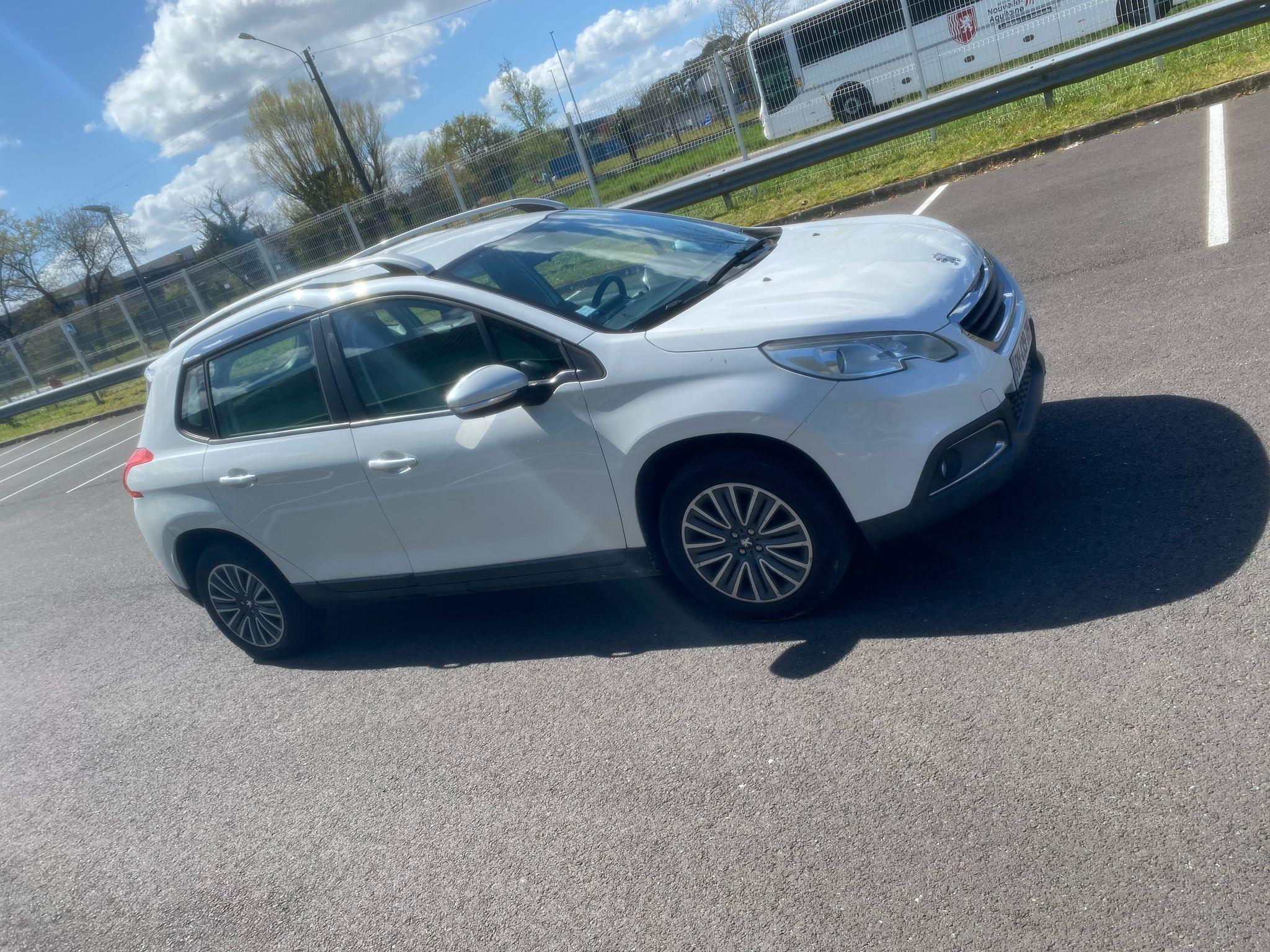 Peugeot 2008 2014 à Bordeaux