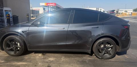 Tesla Model Y 2026