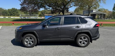 Toyota RAV4 Hybrid 2025