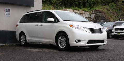 Toyota Sienna 2016